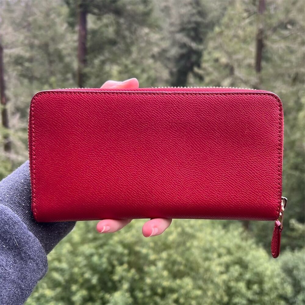 COACH Red Leather Phone Wallet with Gold Hardware EXCELLENT CONDITION AUTHENTIC - Picture 2 of 9